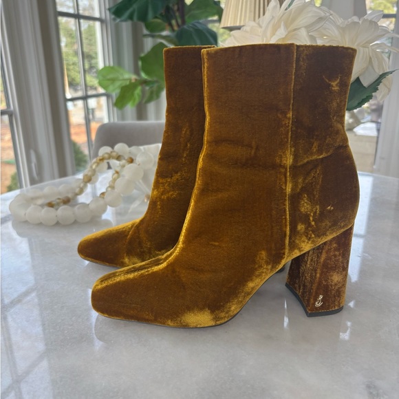 Sam Edelman booties. Size 8 - Picture 2 of 7